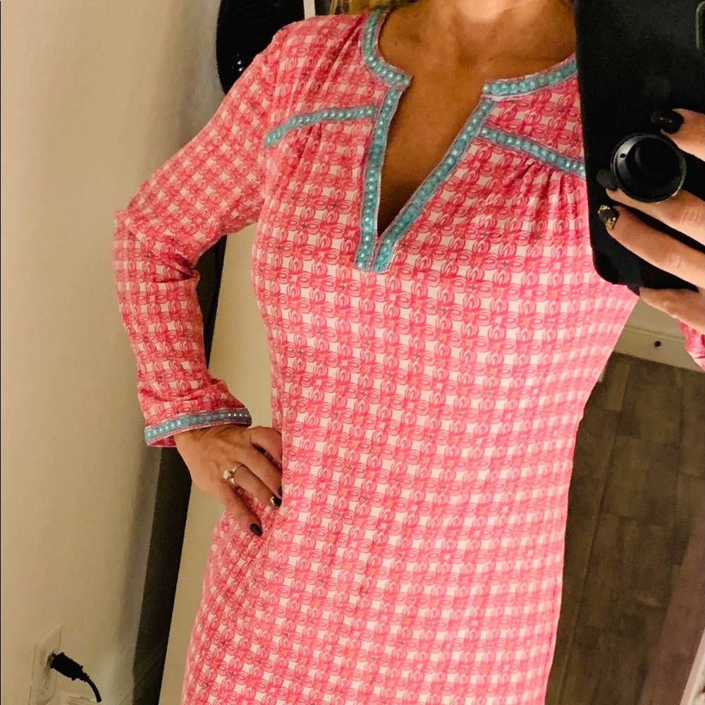 Vineyard vines print dress with embroidery